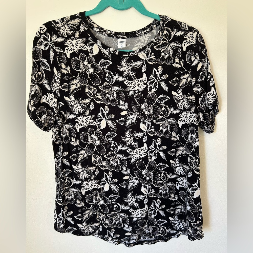 Floral Black and White Old Navy Women's Top